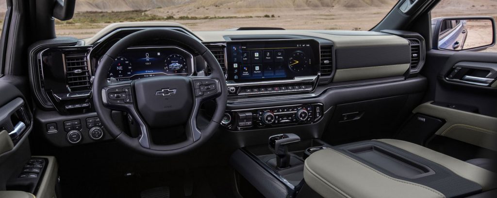 Silverado ZR2 Interior