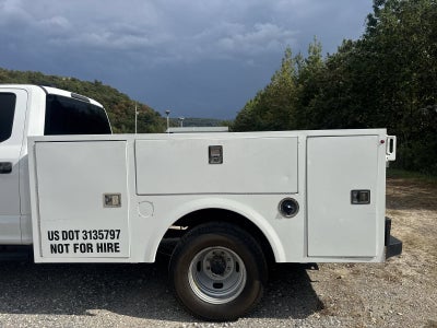 2022 Ford Super Duty F-350 DRW XL