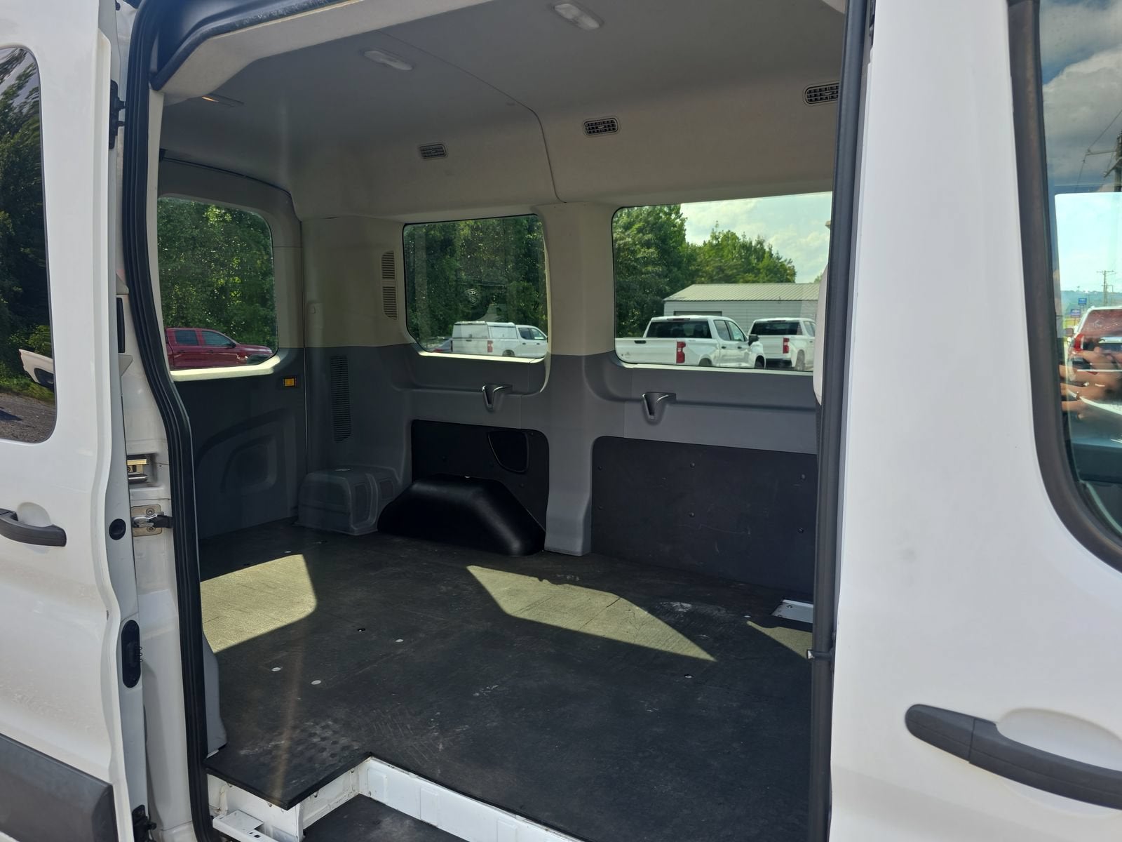 2018 Ford Transit Passenger Wagon XL