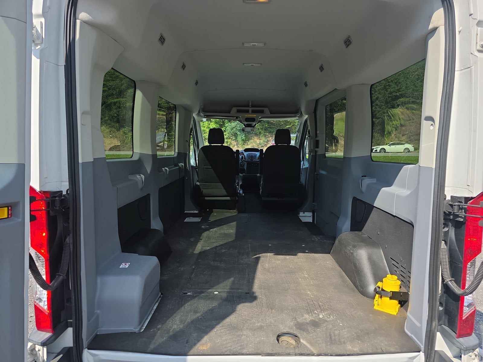 2018 Ford Transit Passenger Wagon XL