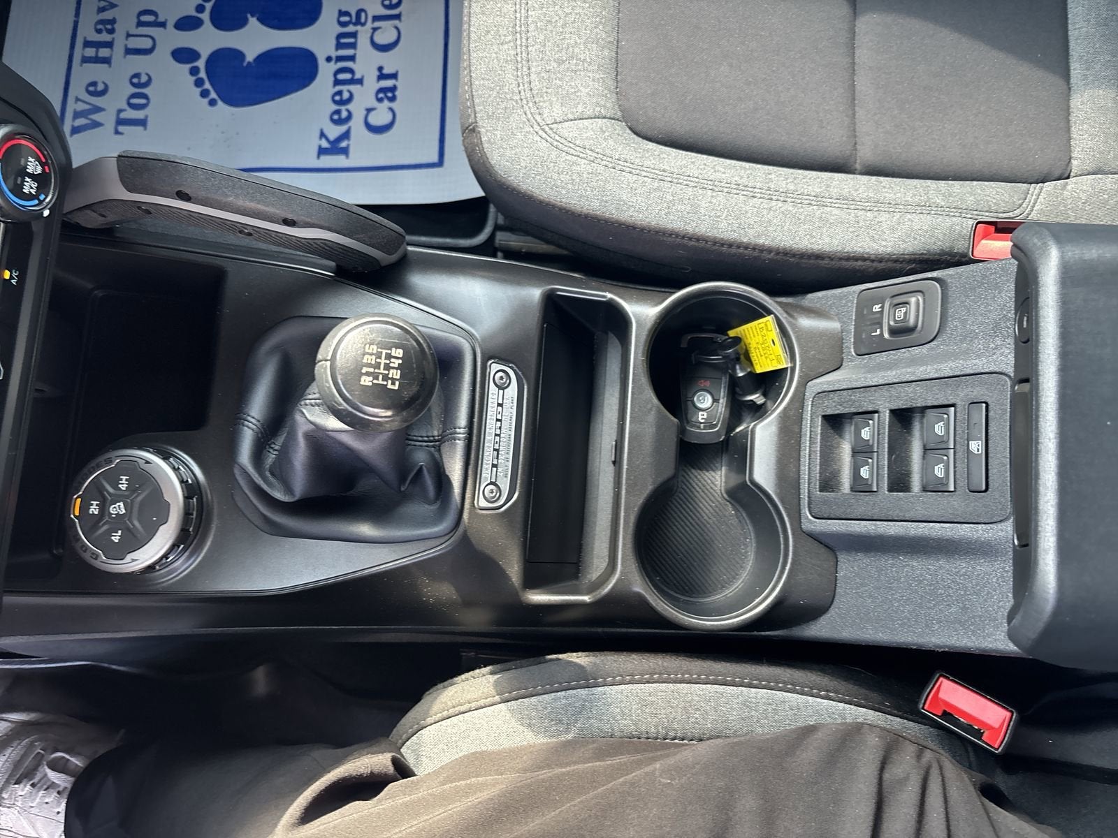 2023 Ford Bronco Base
