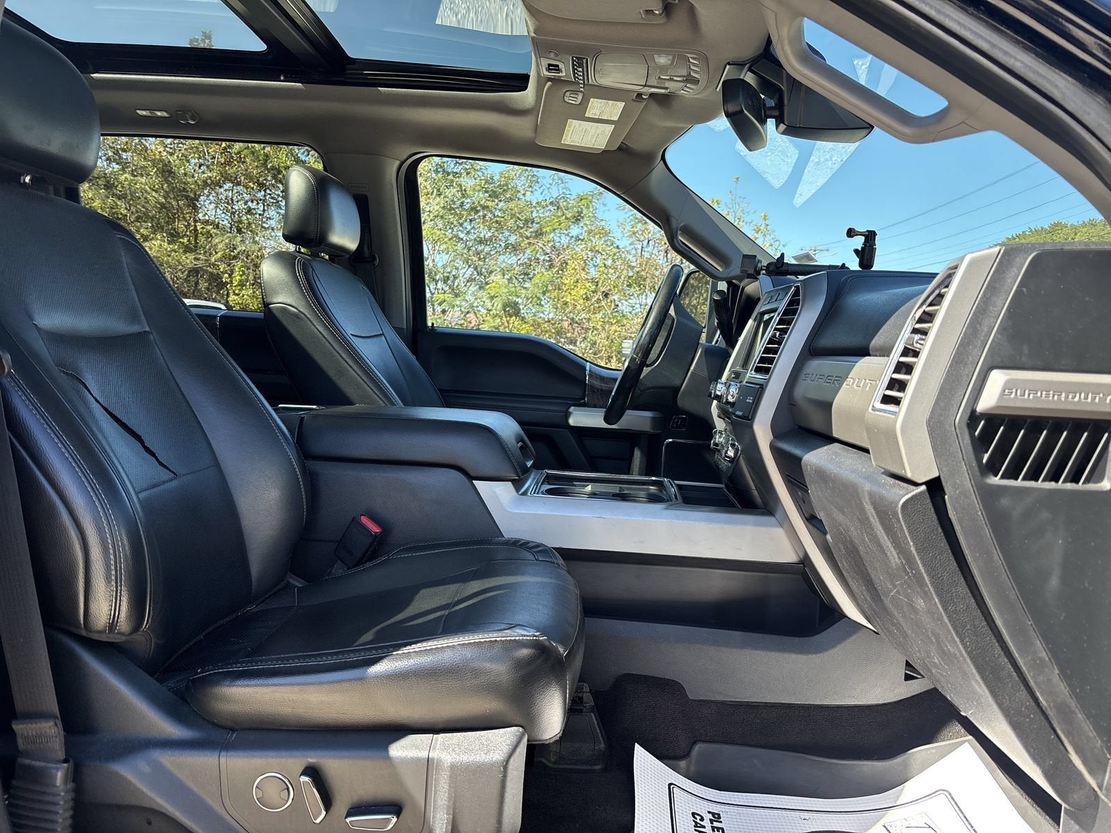 2017 Ford Super Duty F-350 DRW Lariat