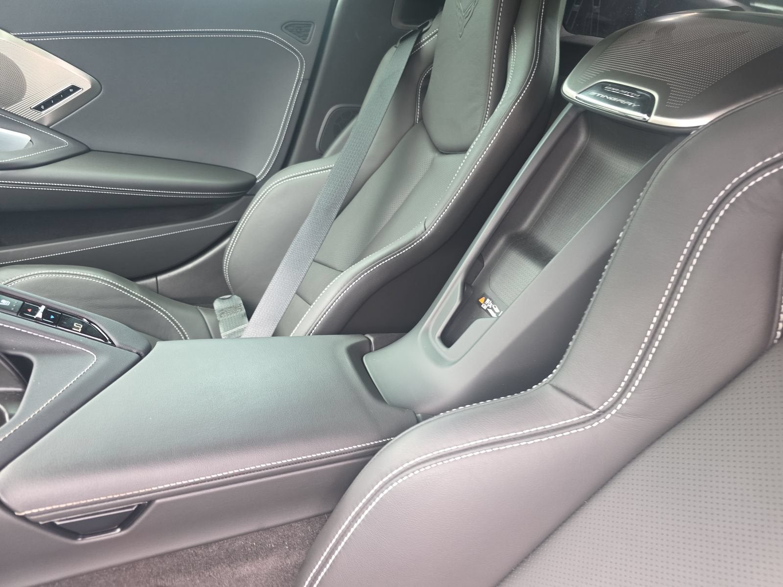 2024 Chevrolet Corvette Stingray 2LT