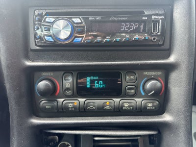 2000 Chevrolet Corvette Base