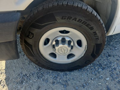 2013 Chevrolet Express Passenger 2500 LS