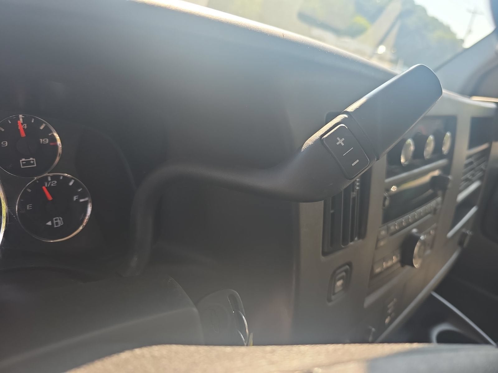 2013 Chevrolet Express Passenger 2500 LS