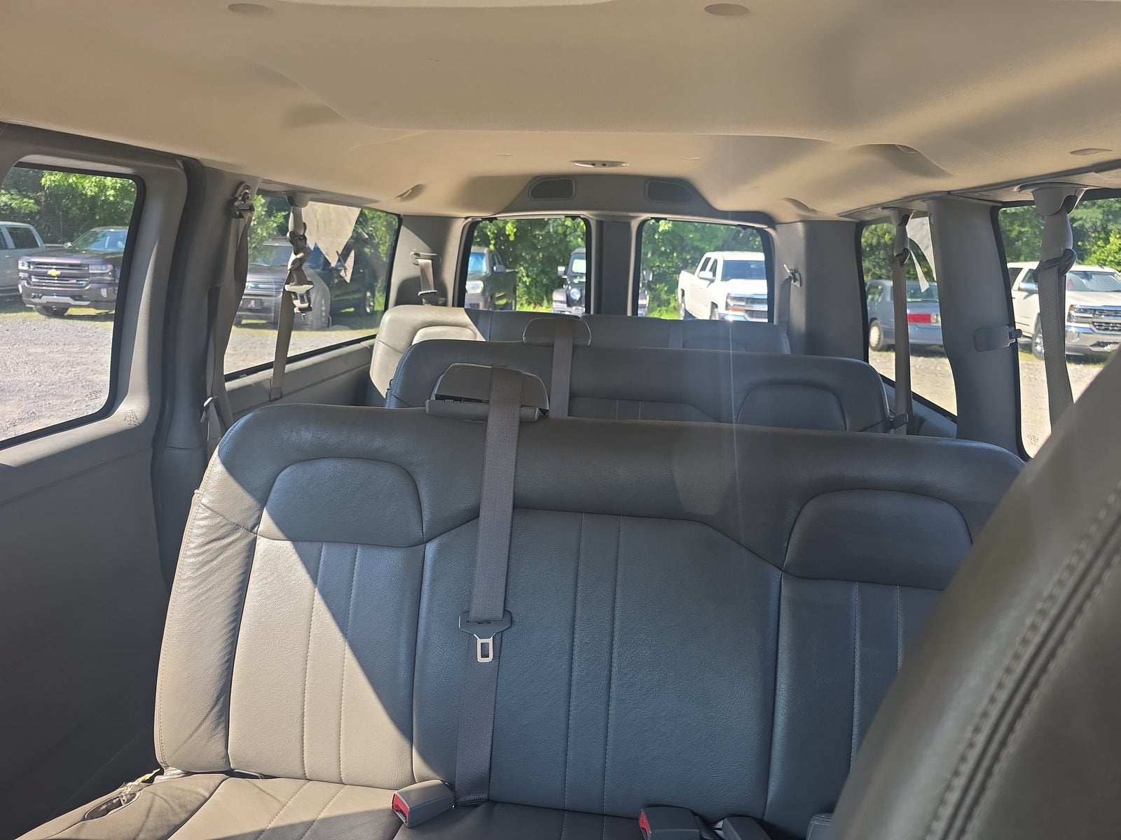 2013 Chevrolet Express Passenger 2500 LS