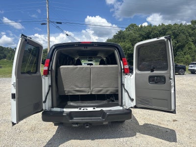 2024 Chevrolet Express Passenger 3500 1LS