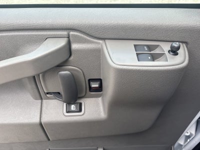 2026 Chevrolet Express Passenger 1LT