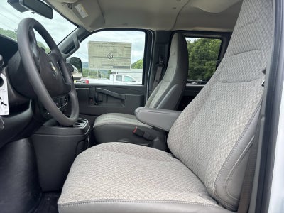 2026 Chevrolet Express Passenger 1LT