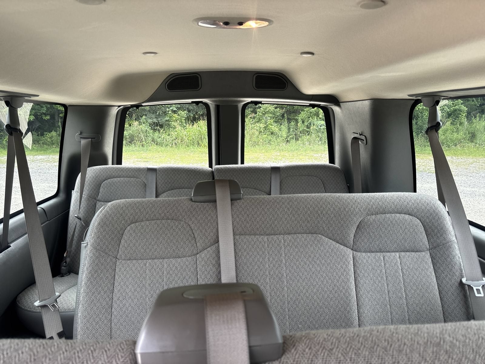 2026 Chevrolet Express Passenger 1LT