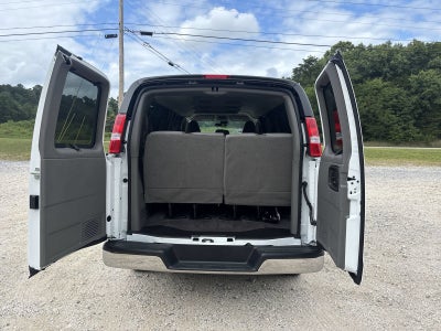 2026 Chevrolet Express Passenger 1LT
