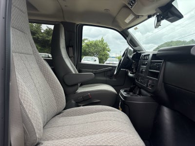 2026 Chevrolet Express Passenger 1LT