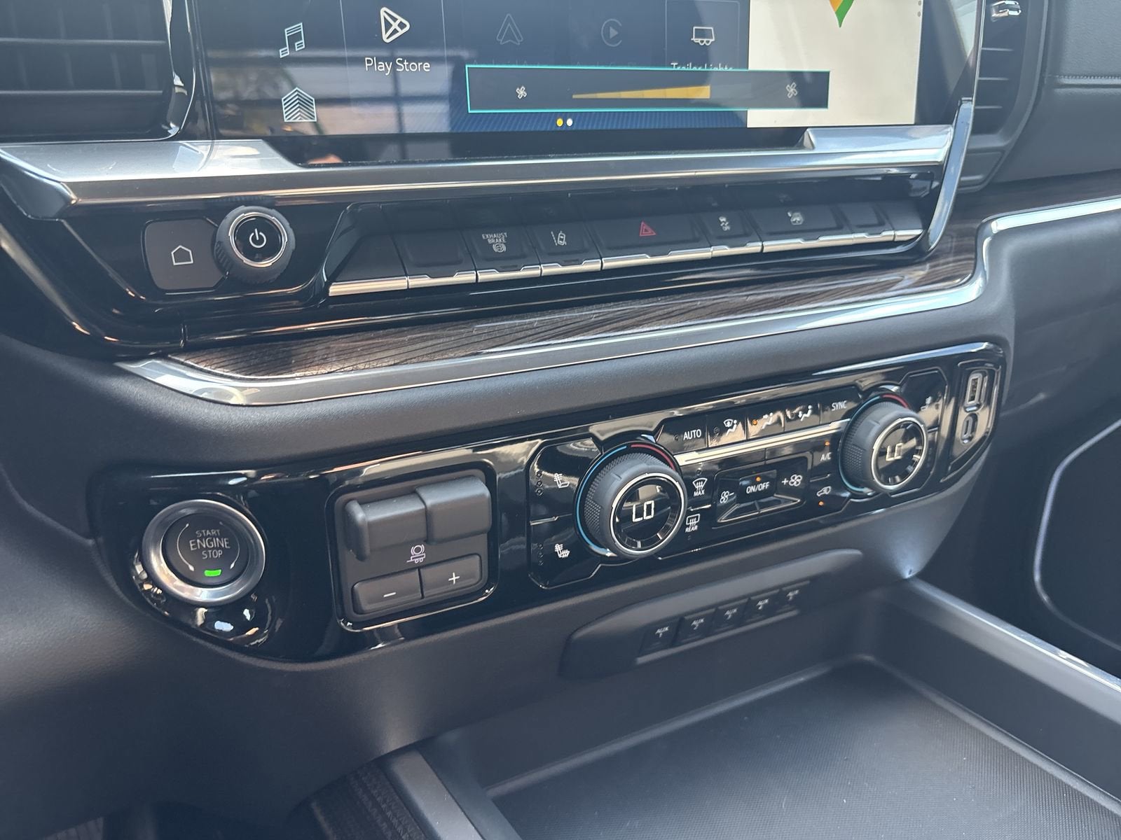 2025 Chevrolet Silverado 3500 HD Chassis Cab LT