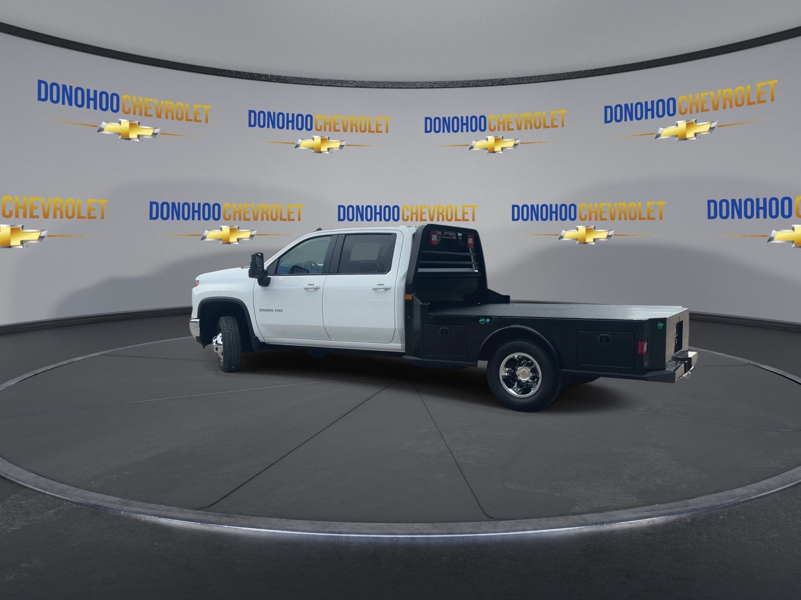 2026 Chevrolet Silverado 3500 HD Chassis Cab LT