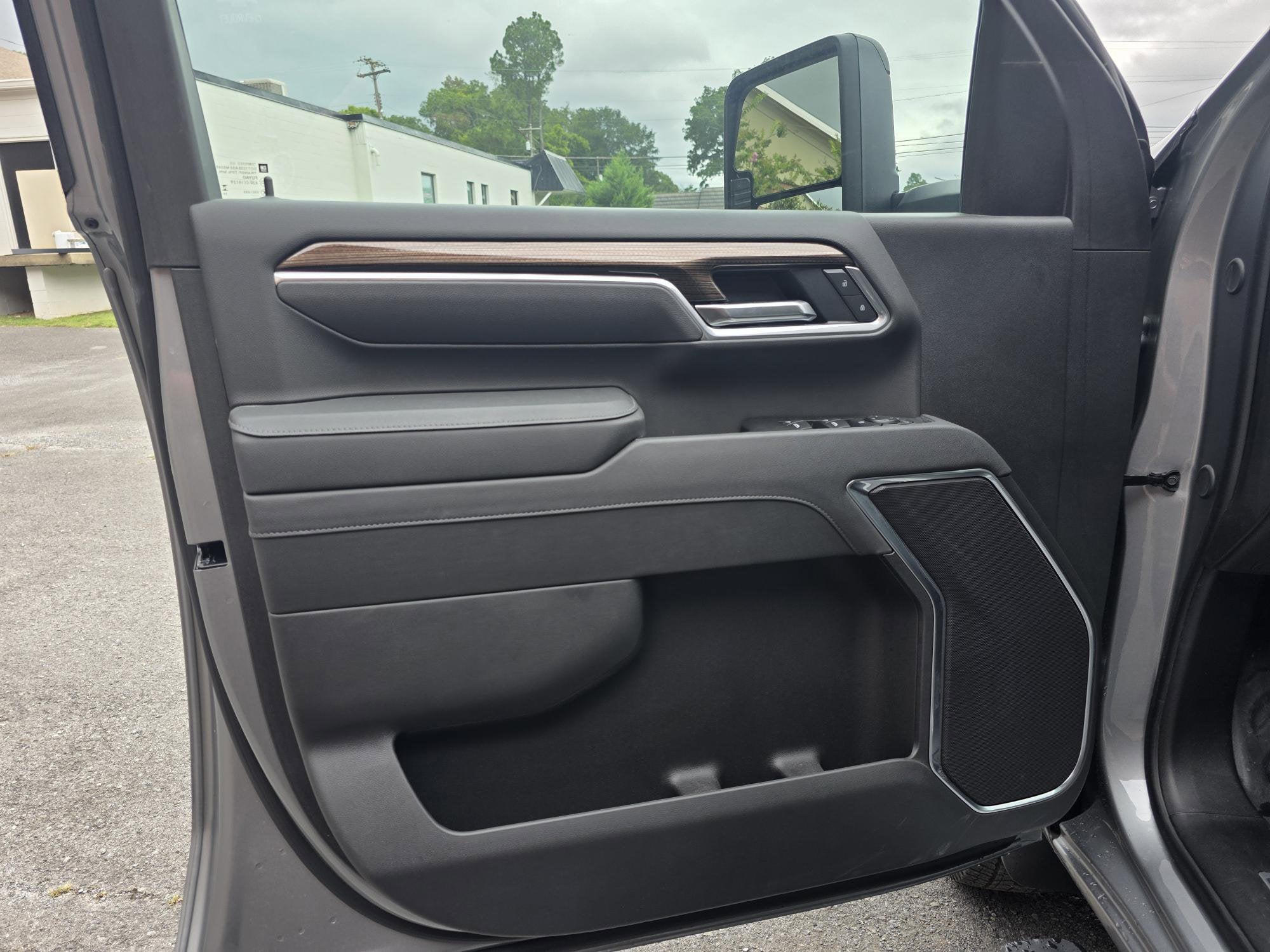 2025 Chevrolet Silverado 3500 HD Chassis Cab LT