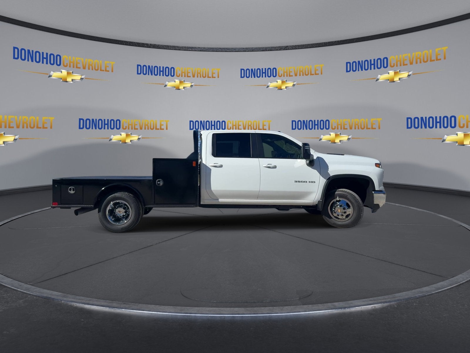2026 Chevrolet Silverado 3500 HD Chassis Cab LT
