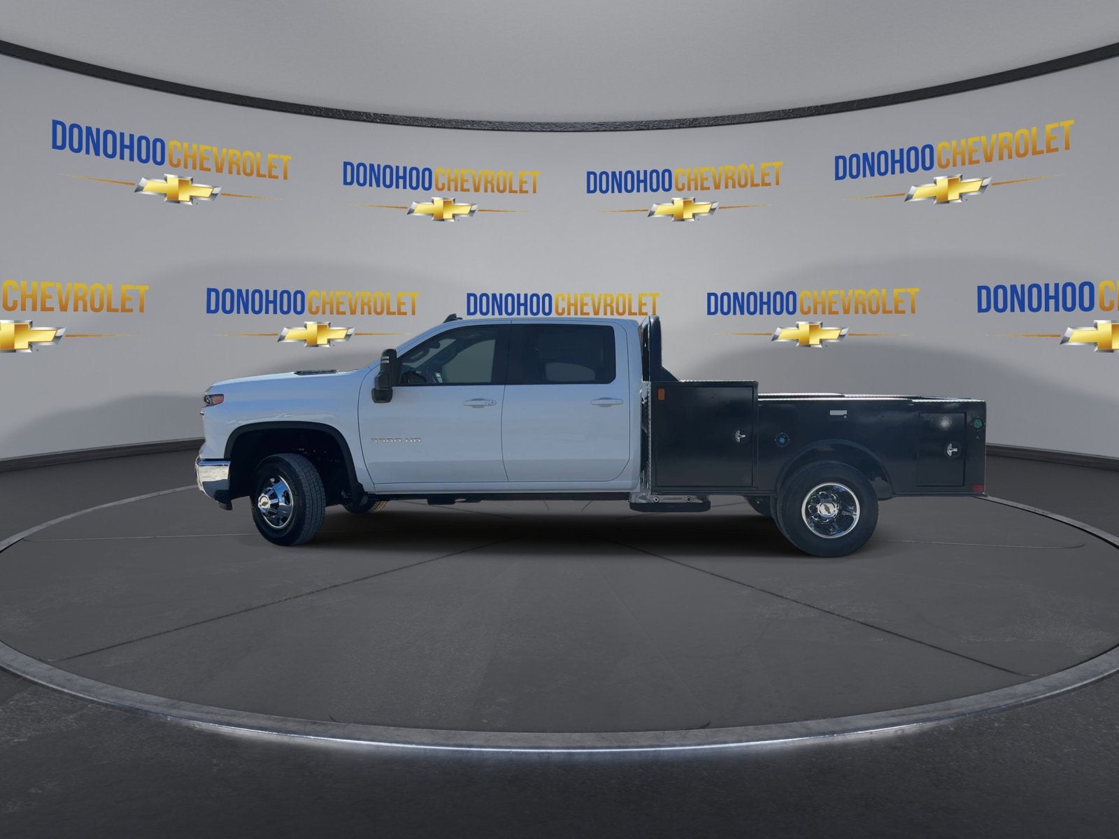 2026 Chevrolet Silverado 3500 HD Chassis Cab LT