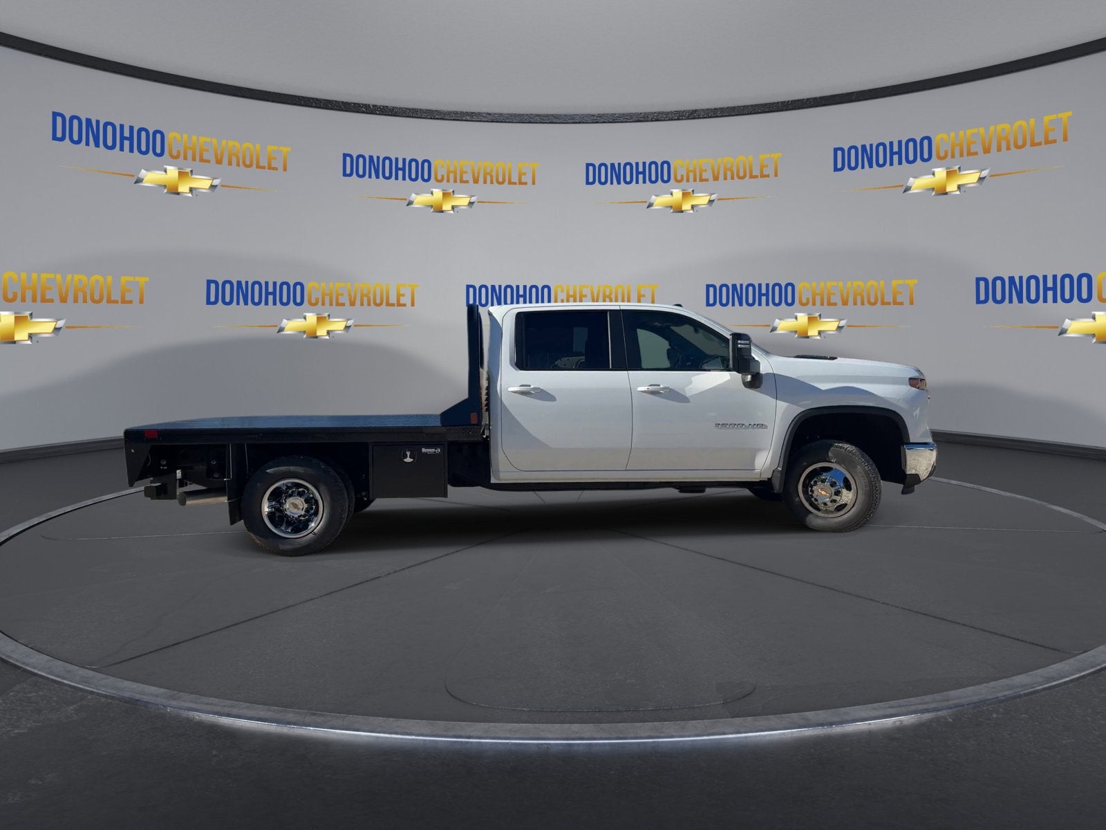 2026 Chevrolet Silverado 3500 HD Chassis Cab LT