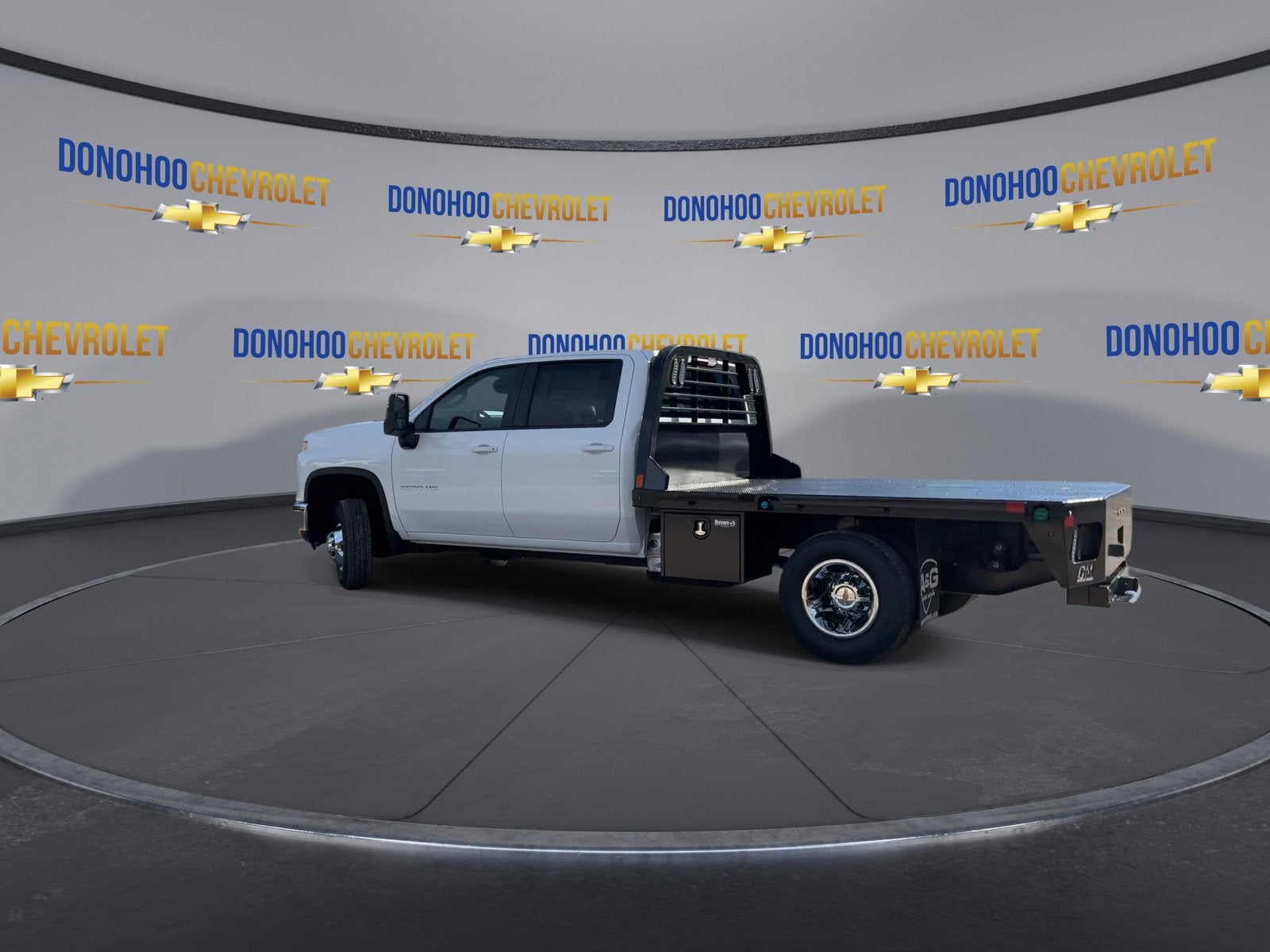 2026 Chevrolet Silverado 3500 HD Chassis Cab LT