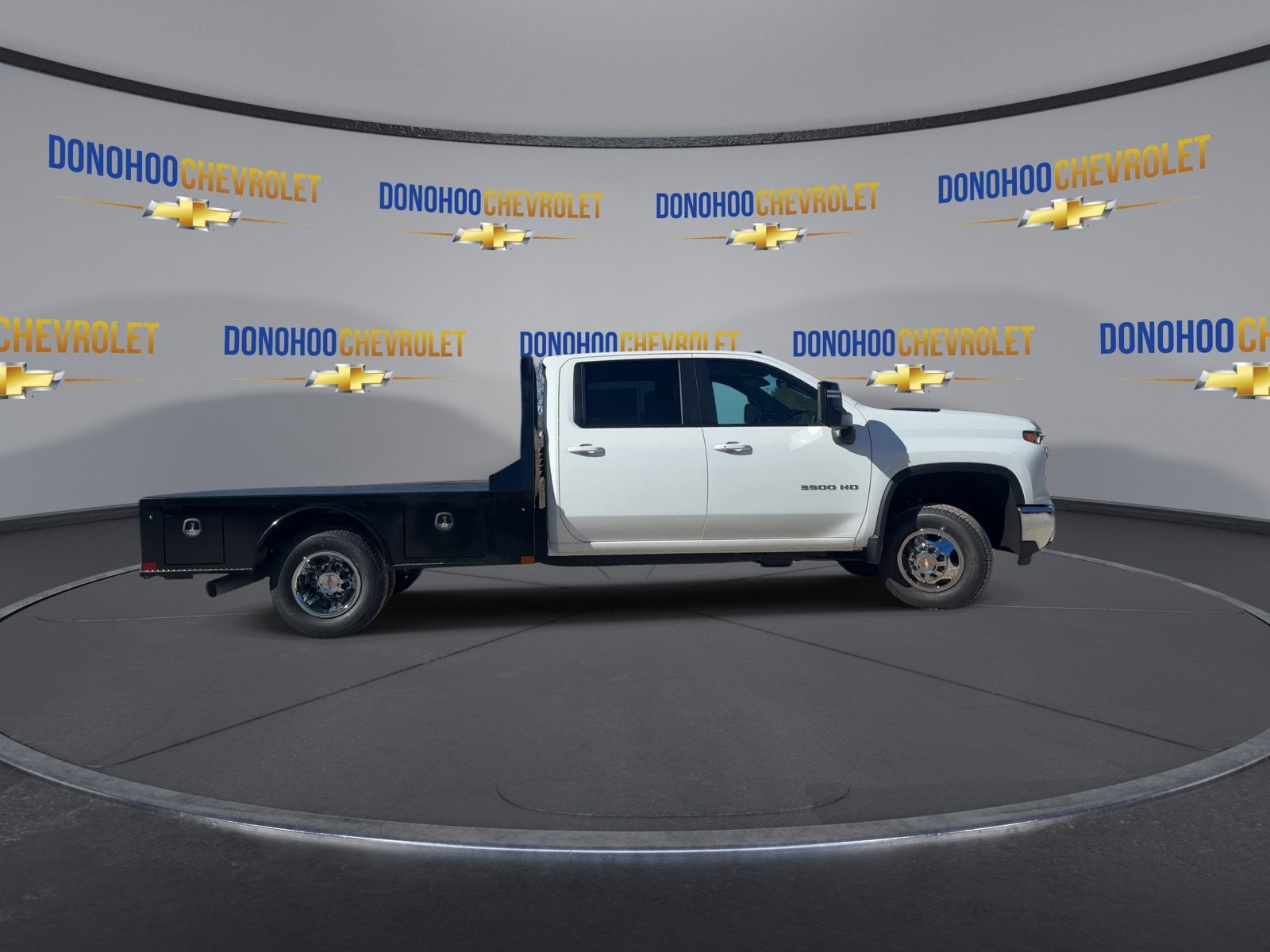 2026 Chevrolet Silverado 3500 HD Chassis Cab LT