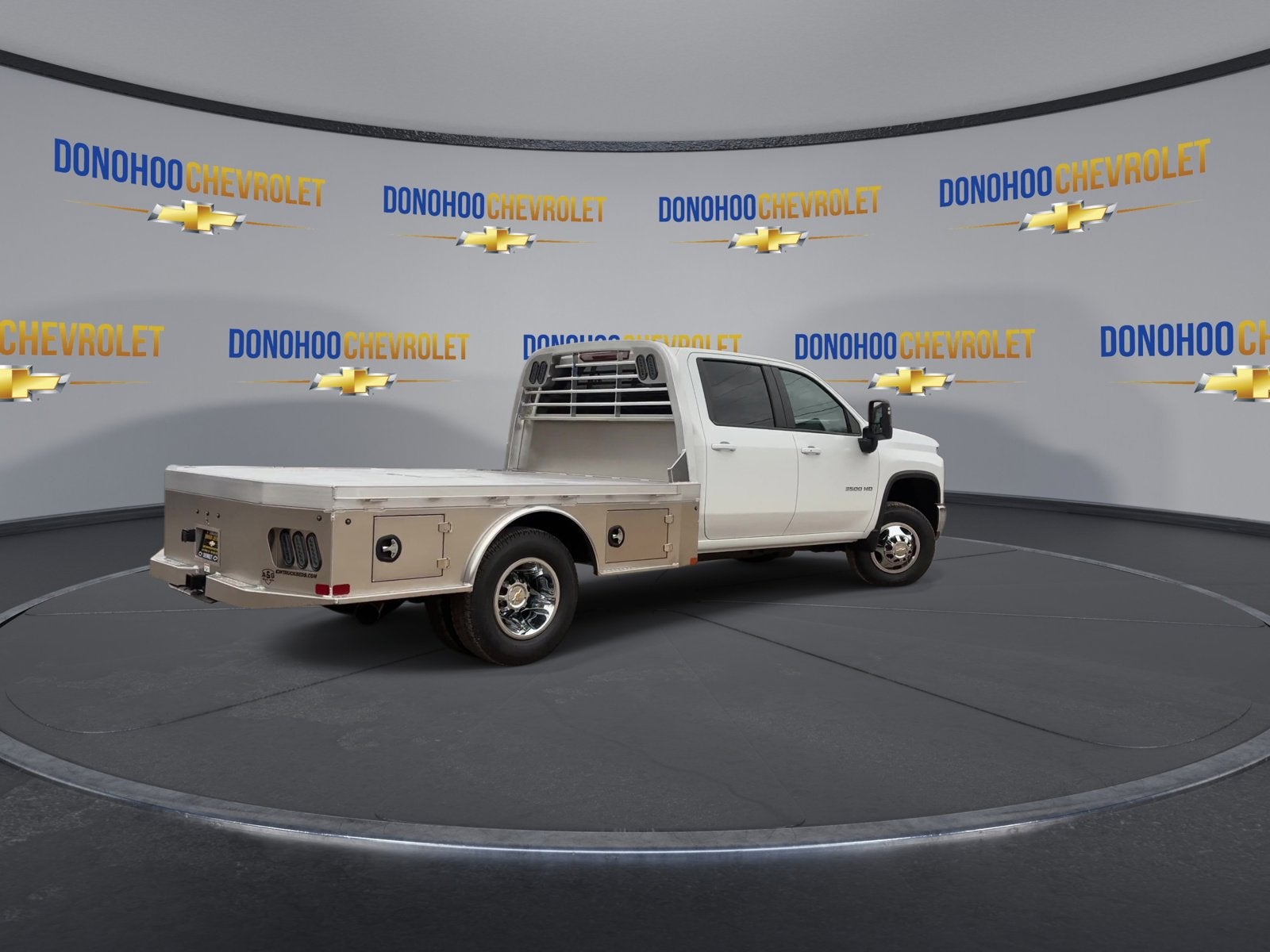 2026 Chevrolet Silverado 3500 HD Chassis Cab LT