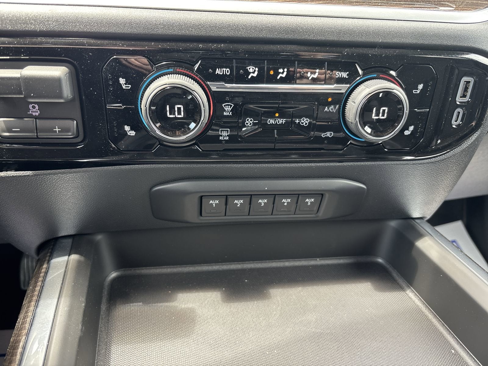2026 Chevrolet Silverado 3500 HD Chassis Cab LT