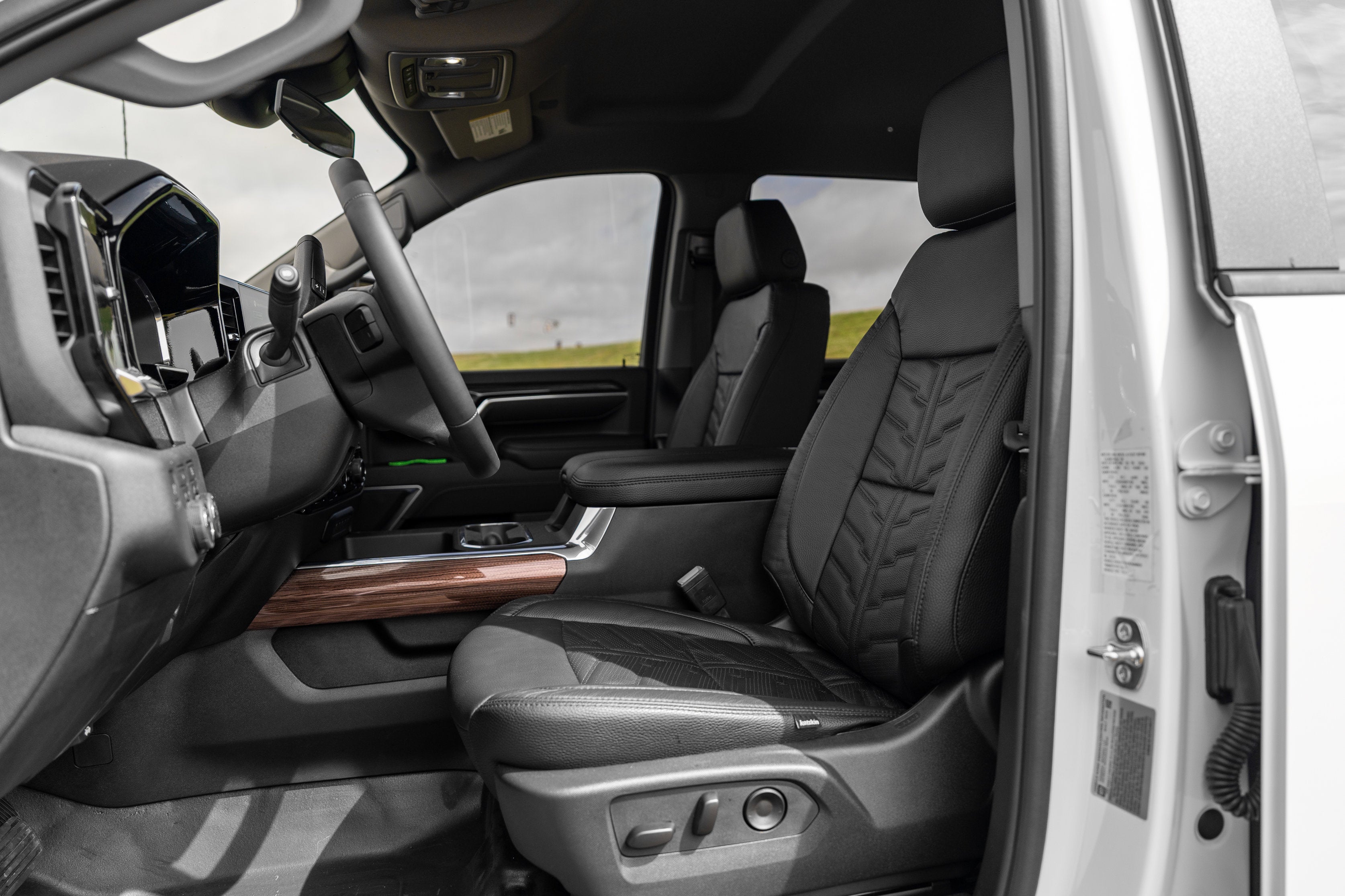 2026 Chevrolet Silverado 3500 HD Chassis Cab LT