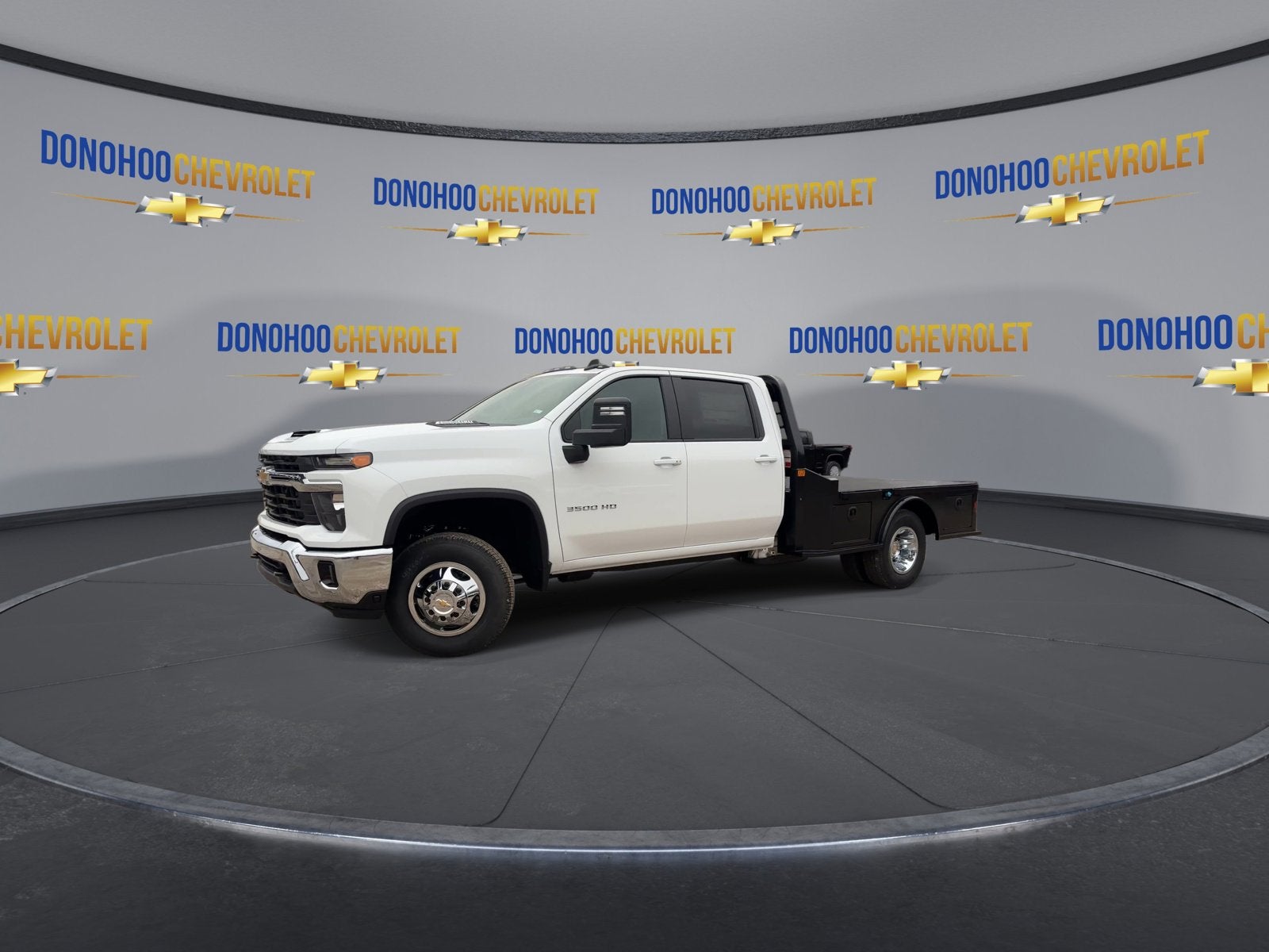 2026 Chevrolet Silverado 3500 HD Chassis Cab LT