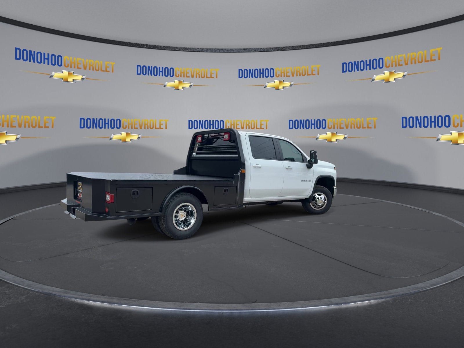 2026 Chevrolet Silverado 3500 HD Chassis Cab LT