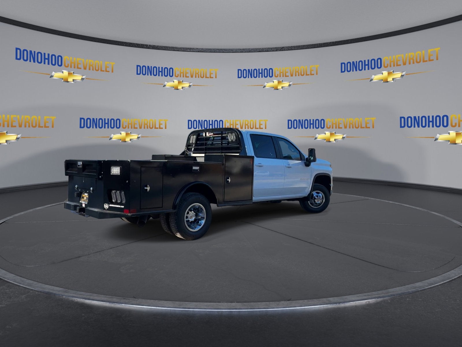 2026 Chevrolet Silverado 3500 HD Chassis Cab LT