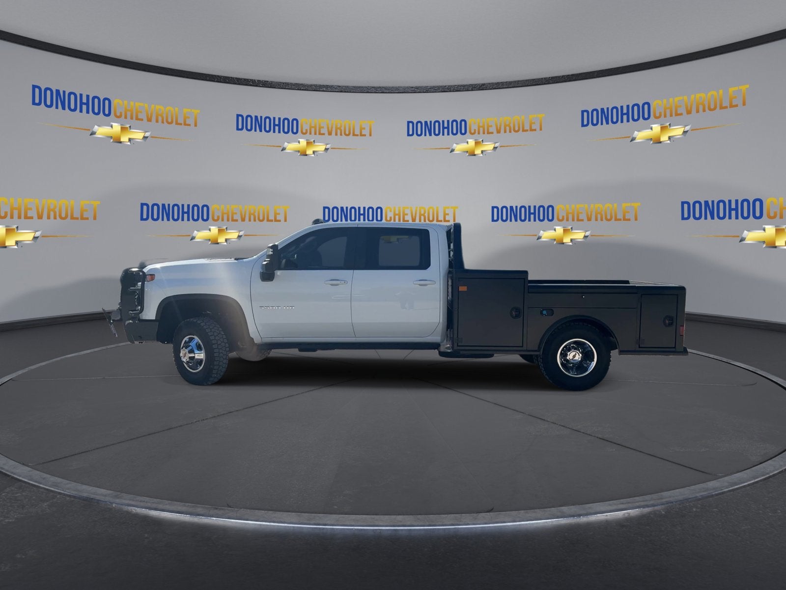 2026 Chevrolet Silverado 3500 HD Chassis Cab LT