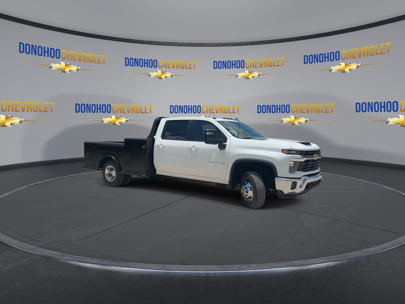 2026 Chevrolet Silverado 3500 HD Chassis Cab LT