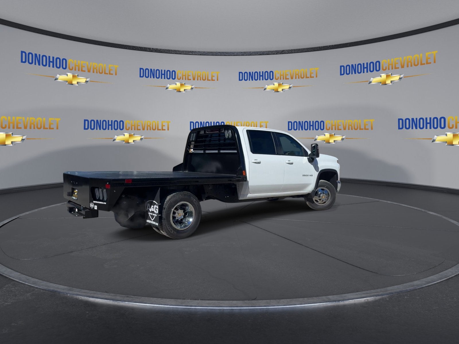 2026 Chevrolet Silverado 3500 HD Chassis Cab LT