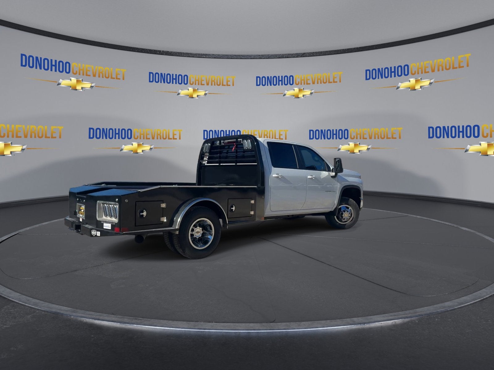 2026 Chevrolet Silverado 3500 HD Chassis Cab LT