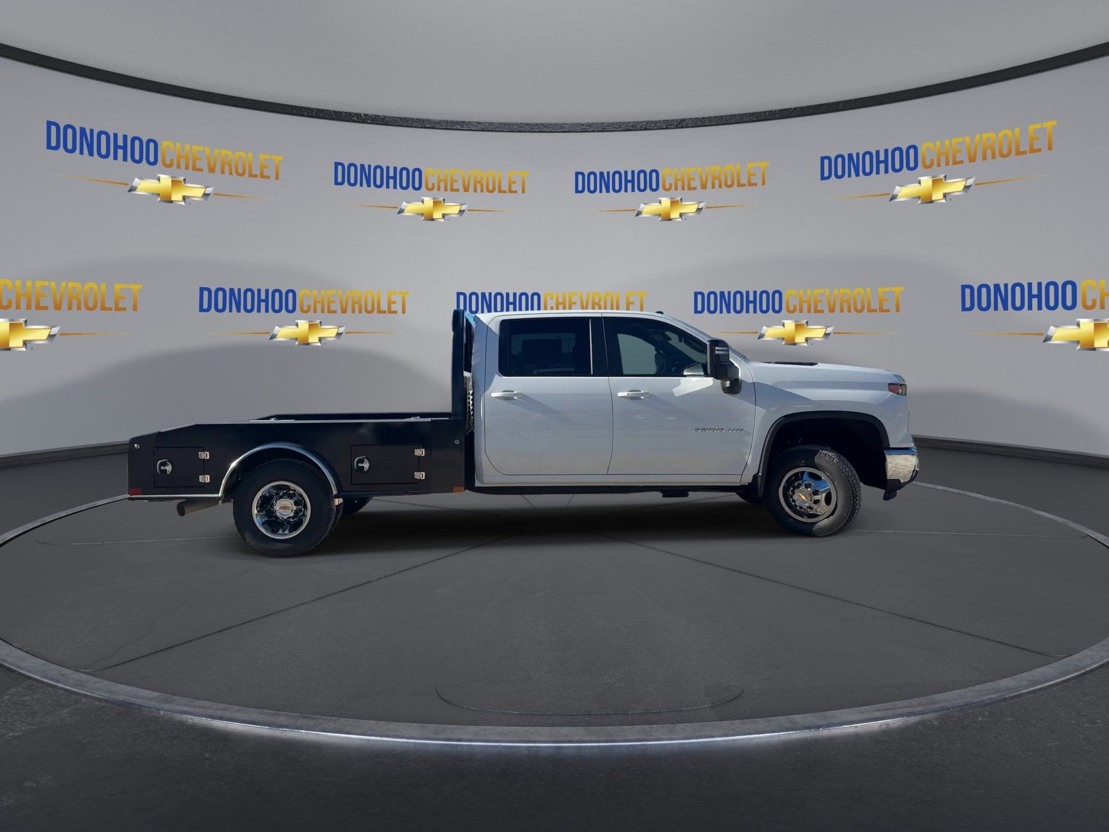 2026 Chevrolet Silverado 3500 HD Chassis Cab LT