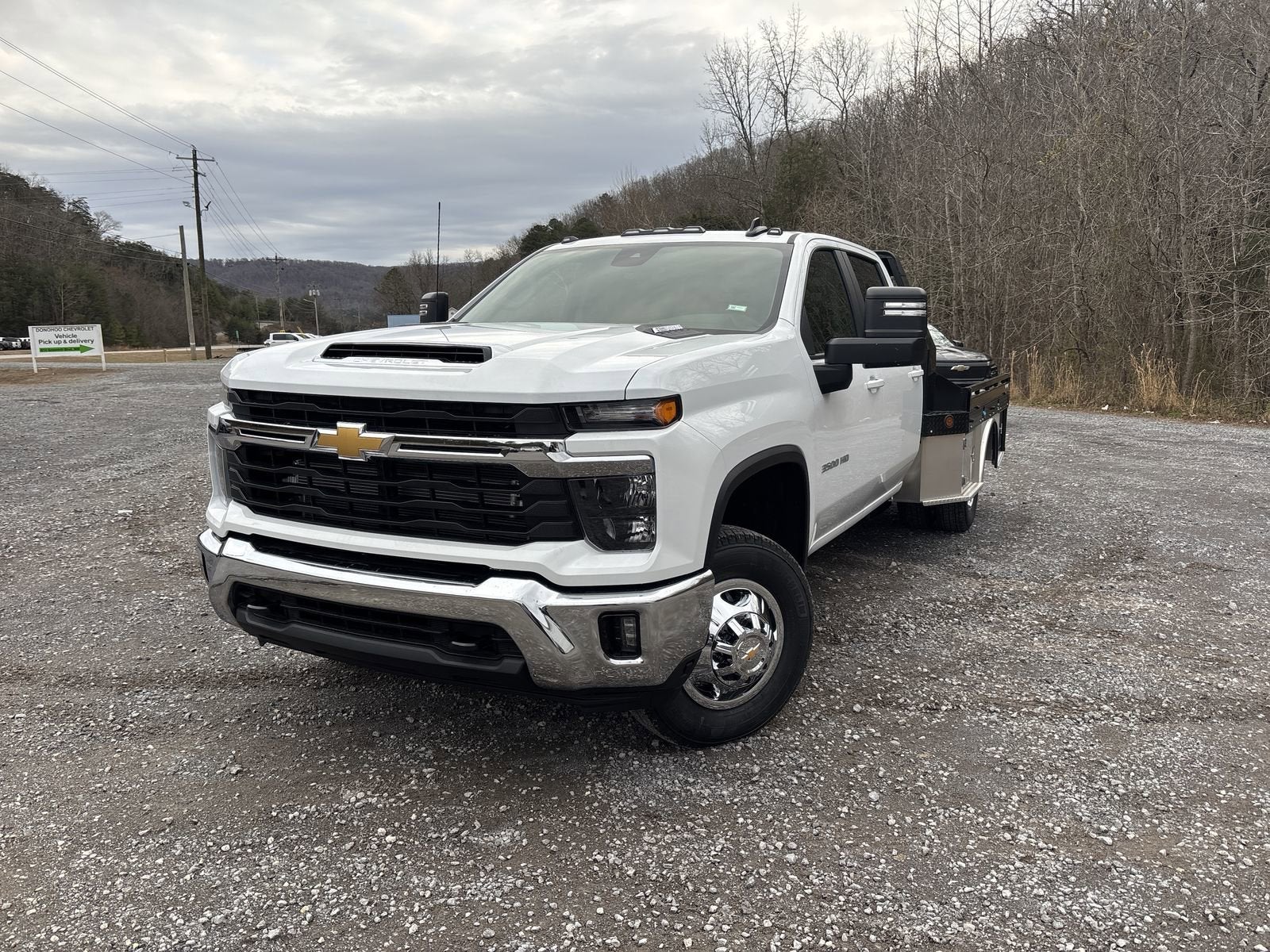 2026 Chevrolet Silverado 3500 HD Chassis Cab LT