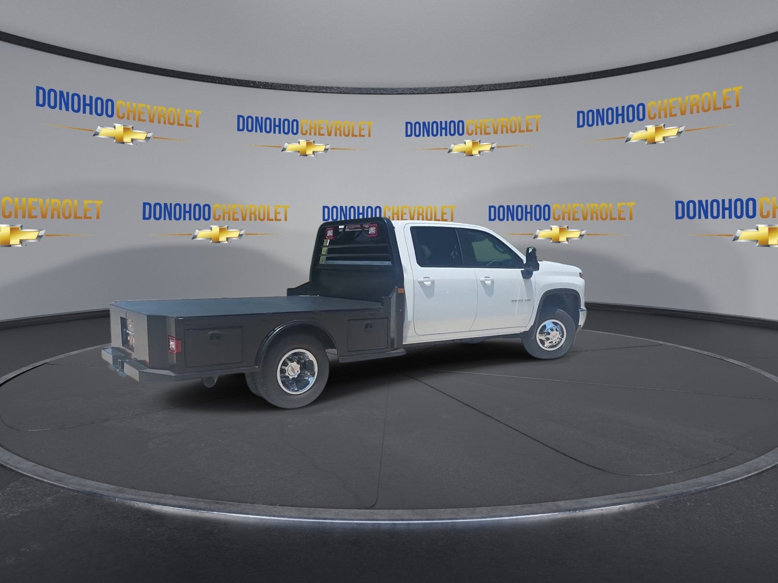 2026 Chevrolet Silverado 3500 HD Chassis Cab LT