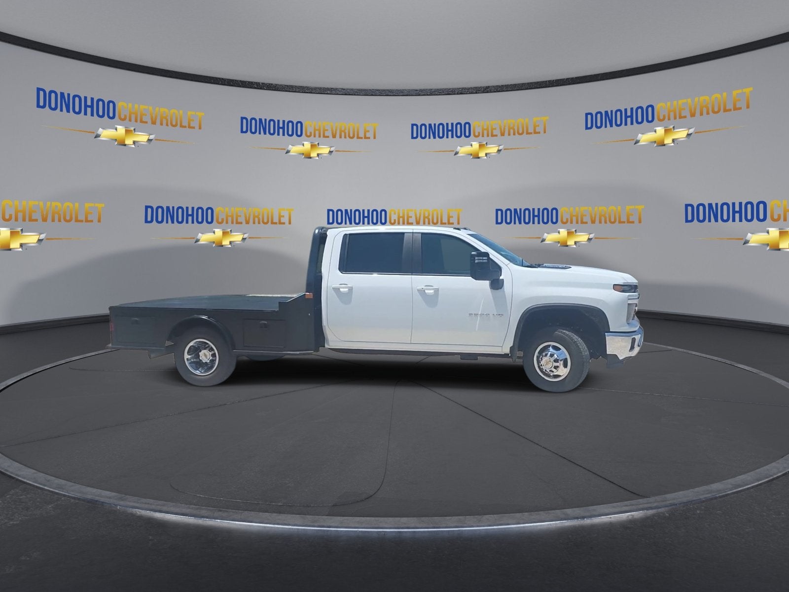 2026 Chevrolet Silverado 3500 HD Chassis Cab LT