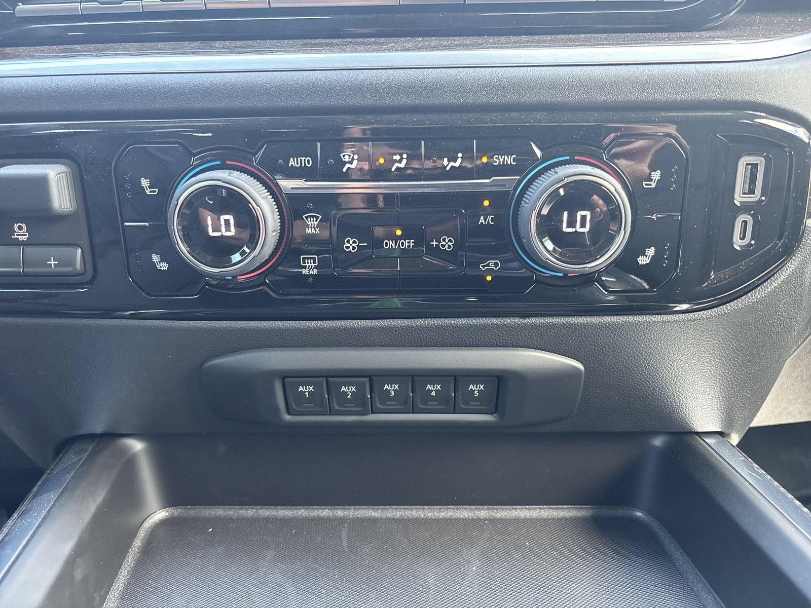 2026 Chevrolet Silverado 3500 HD Chassis Cab LT