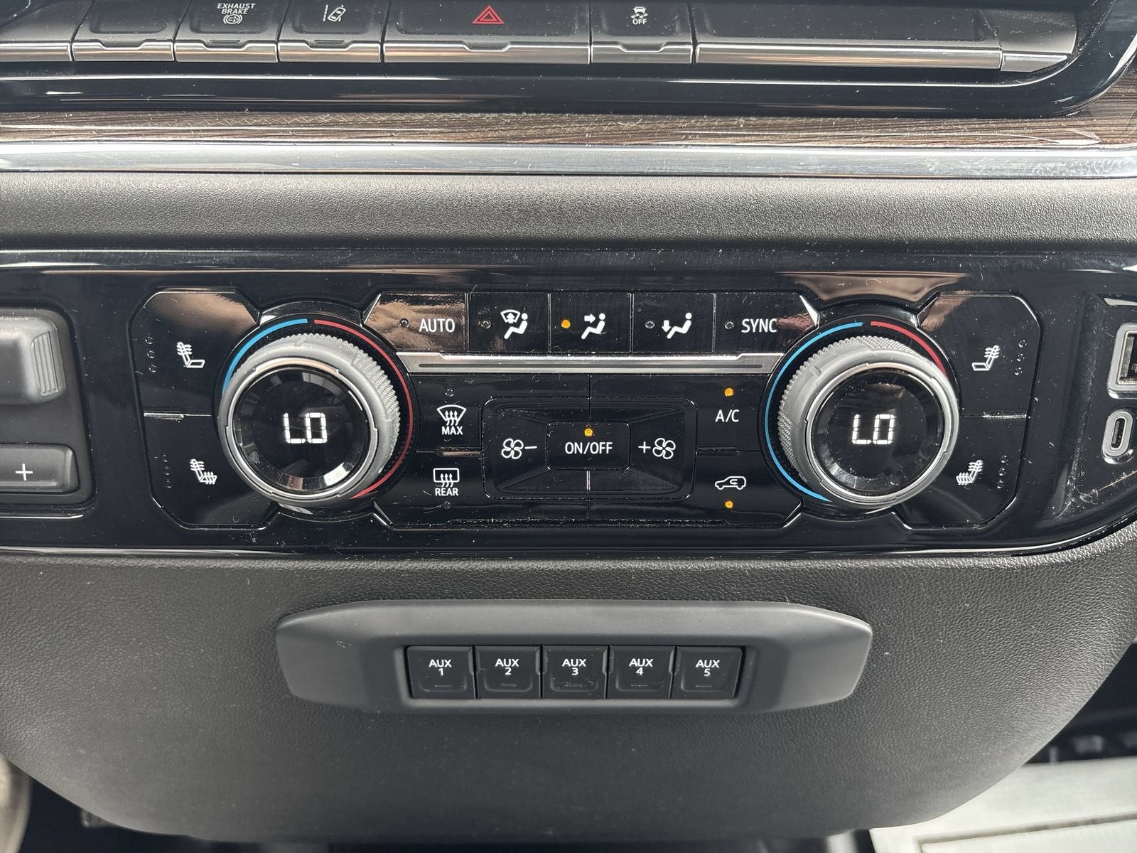2024 Chevrolet Silverado 3500 HD Chassis Cab LT