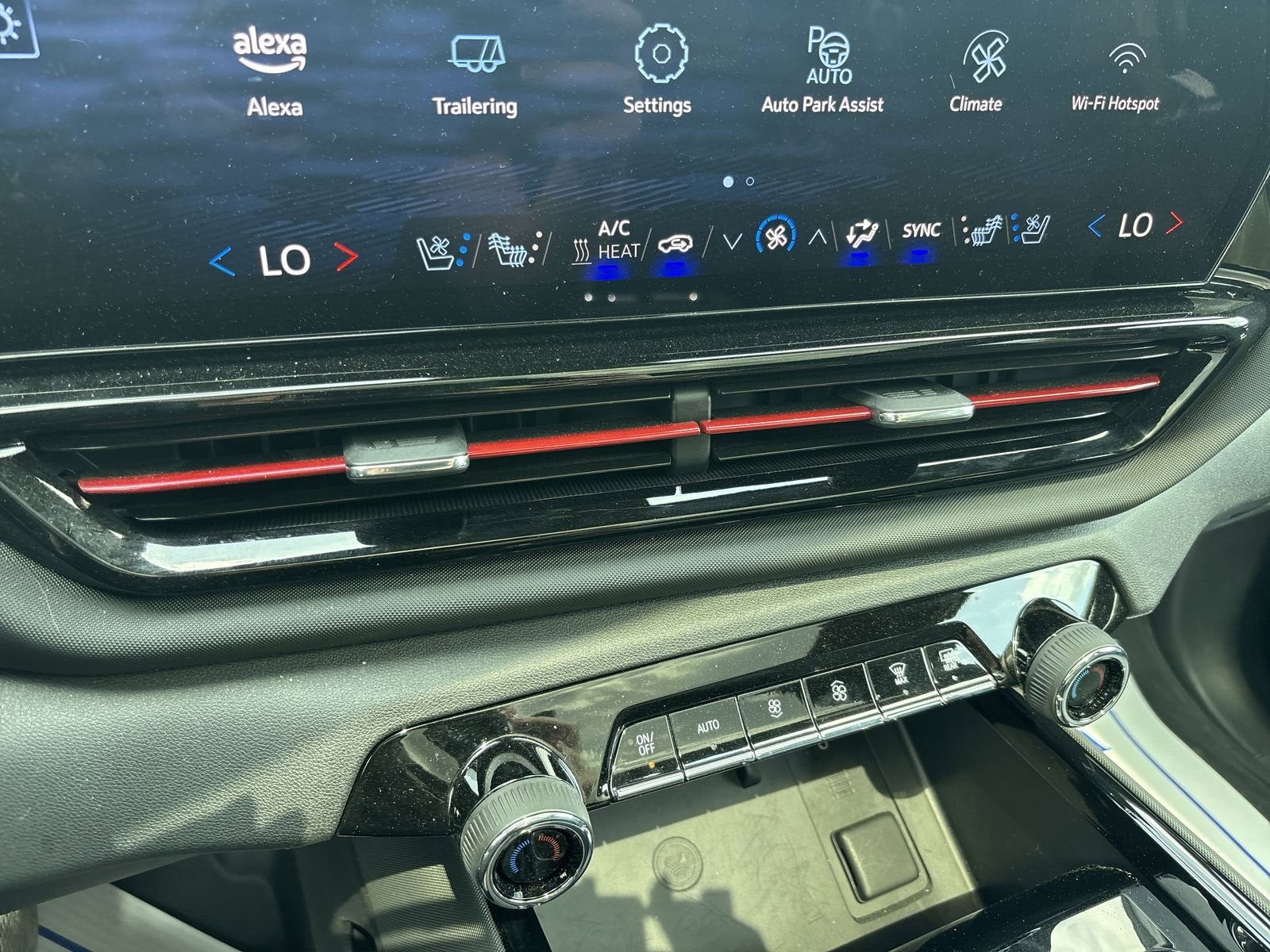 2025 Chevrolet Silverado EV RST - Max Range