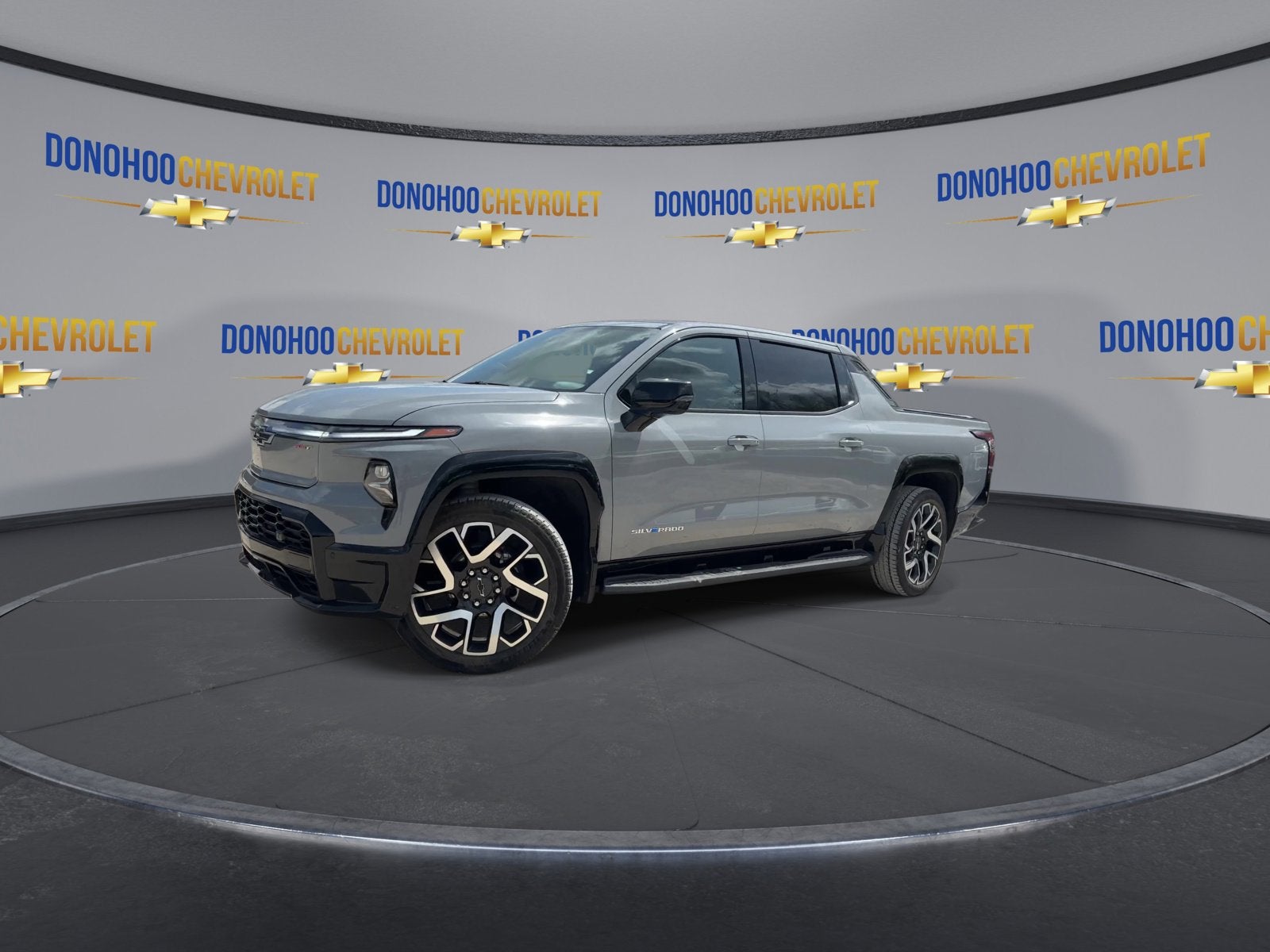 2025 Chevrolet Silverado EV RST - Max Range
