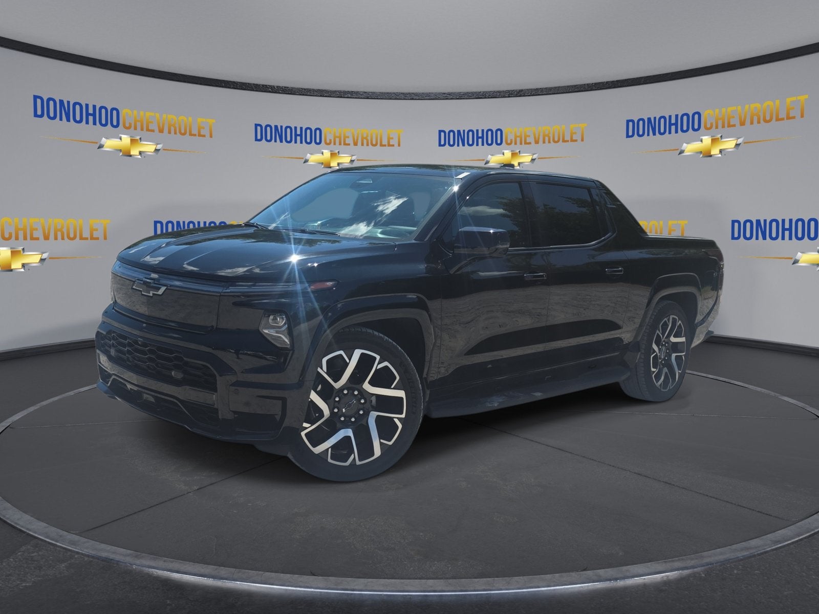 2024 Chevrolet Silverado EV RST
