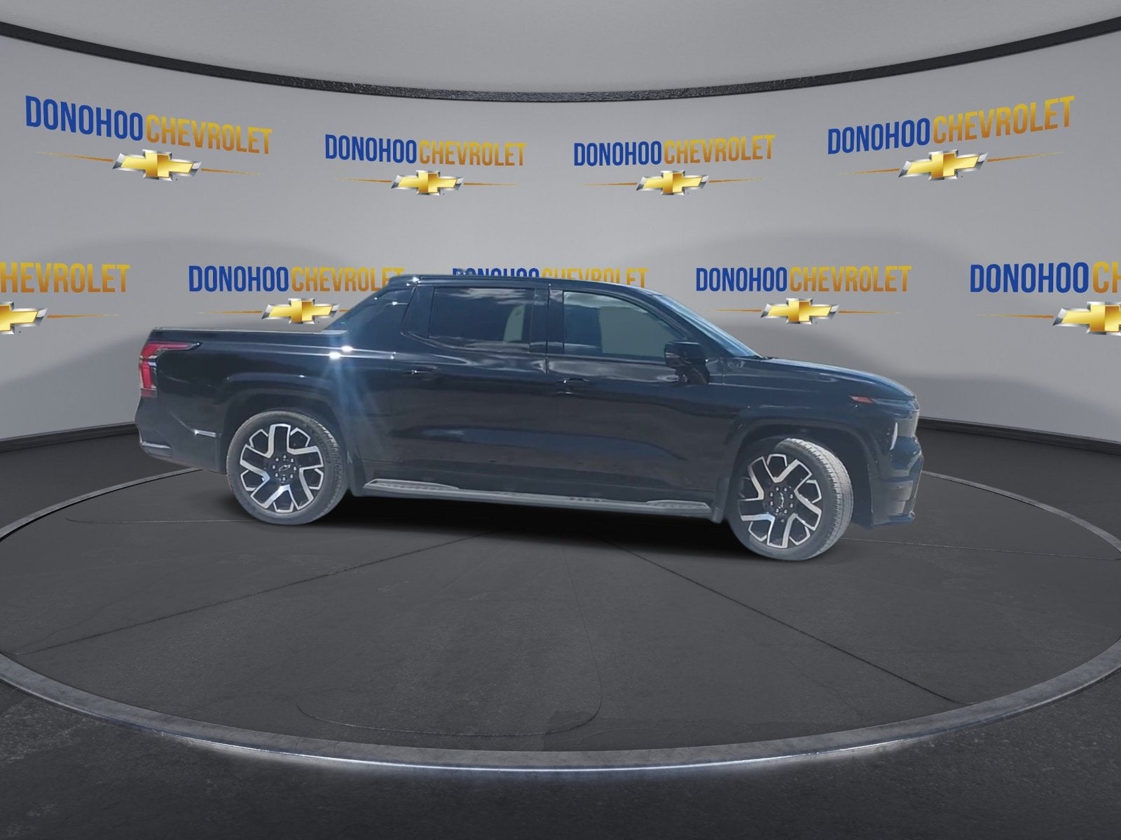 2024 Chevrolet Silverado EV RST