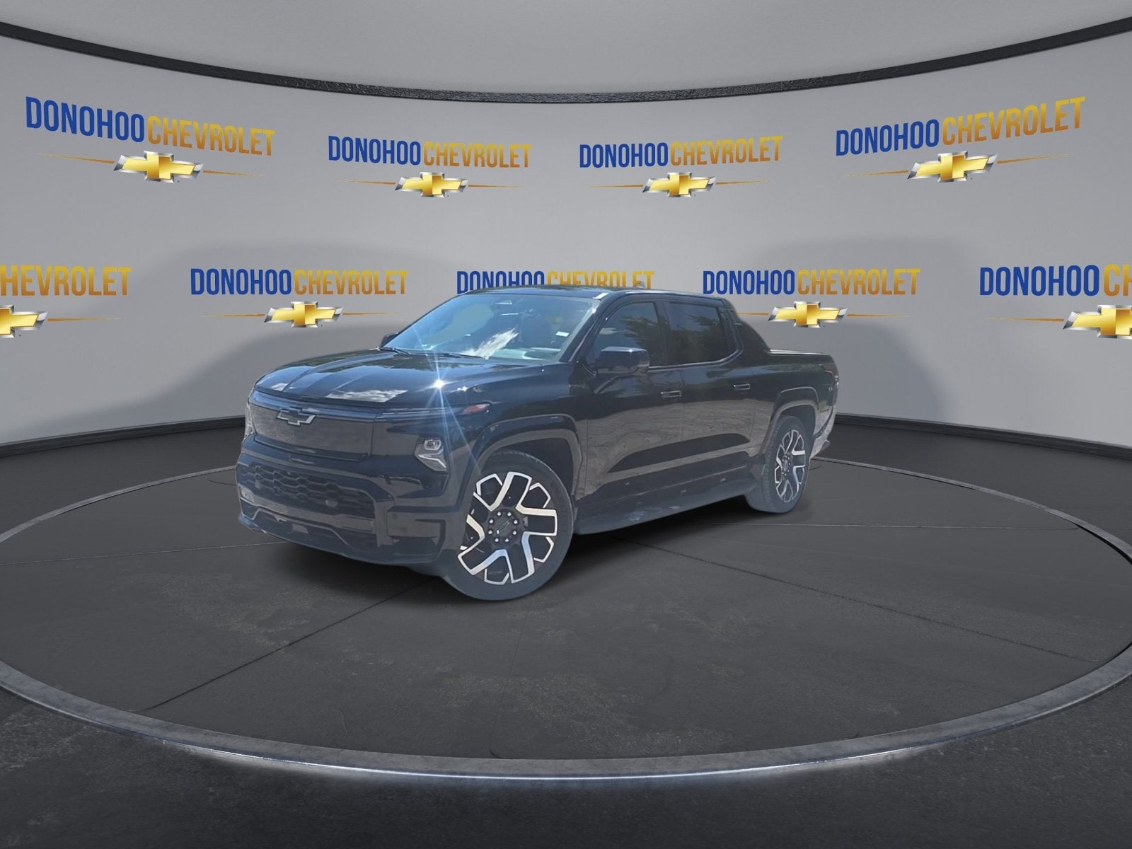 2024 Chevrolet Silverado EV RST