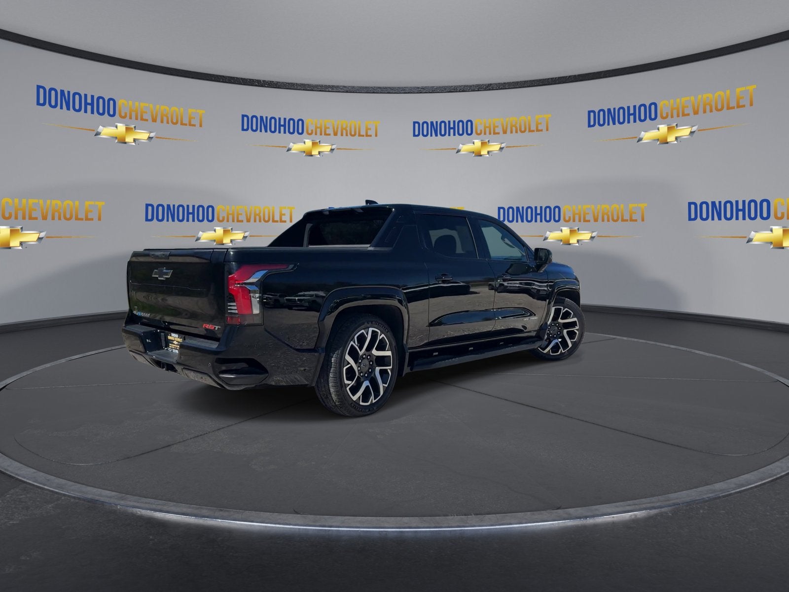 2024 Chevrolet Silverado EV RST