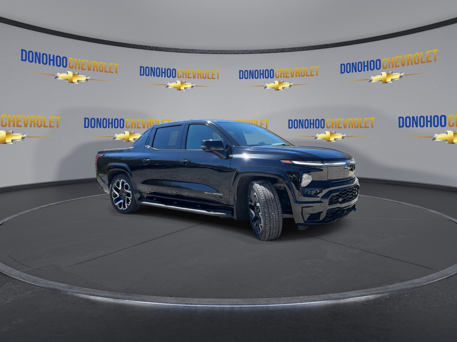 2024 Chevrolet Silverado EV RST