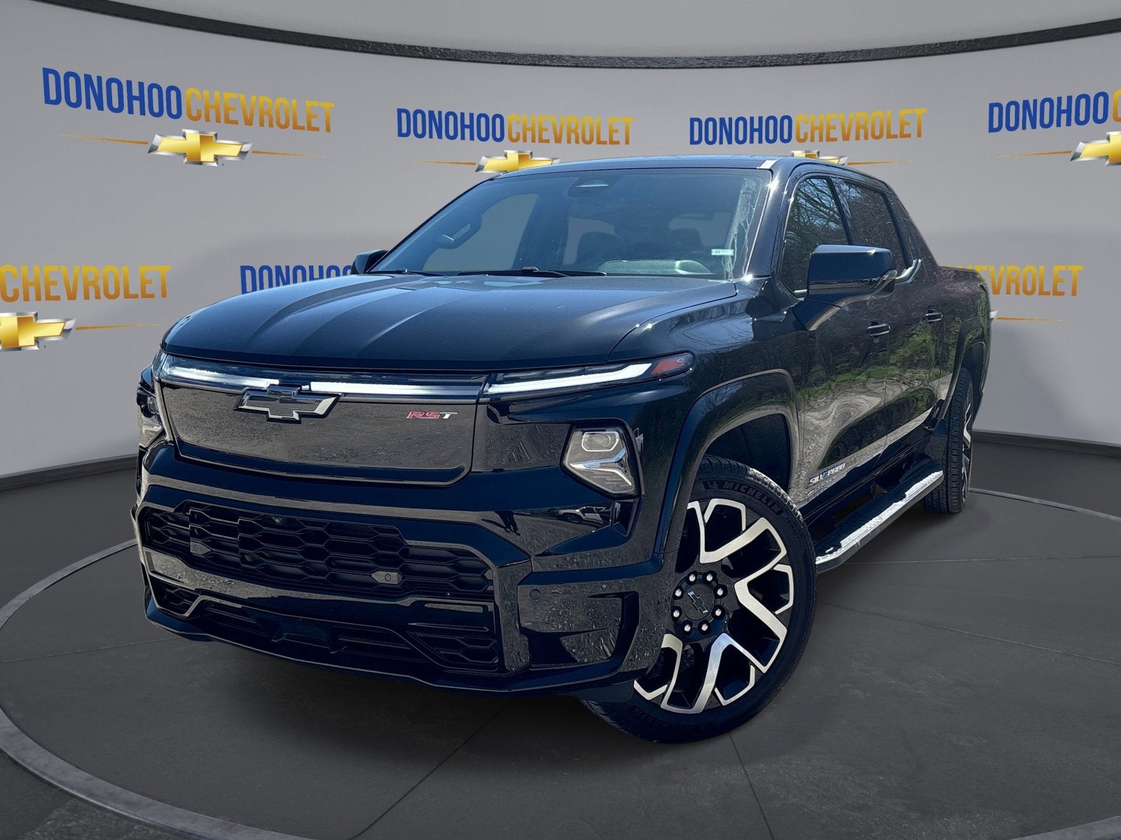 2024 Chevrolet Silverado EV RST