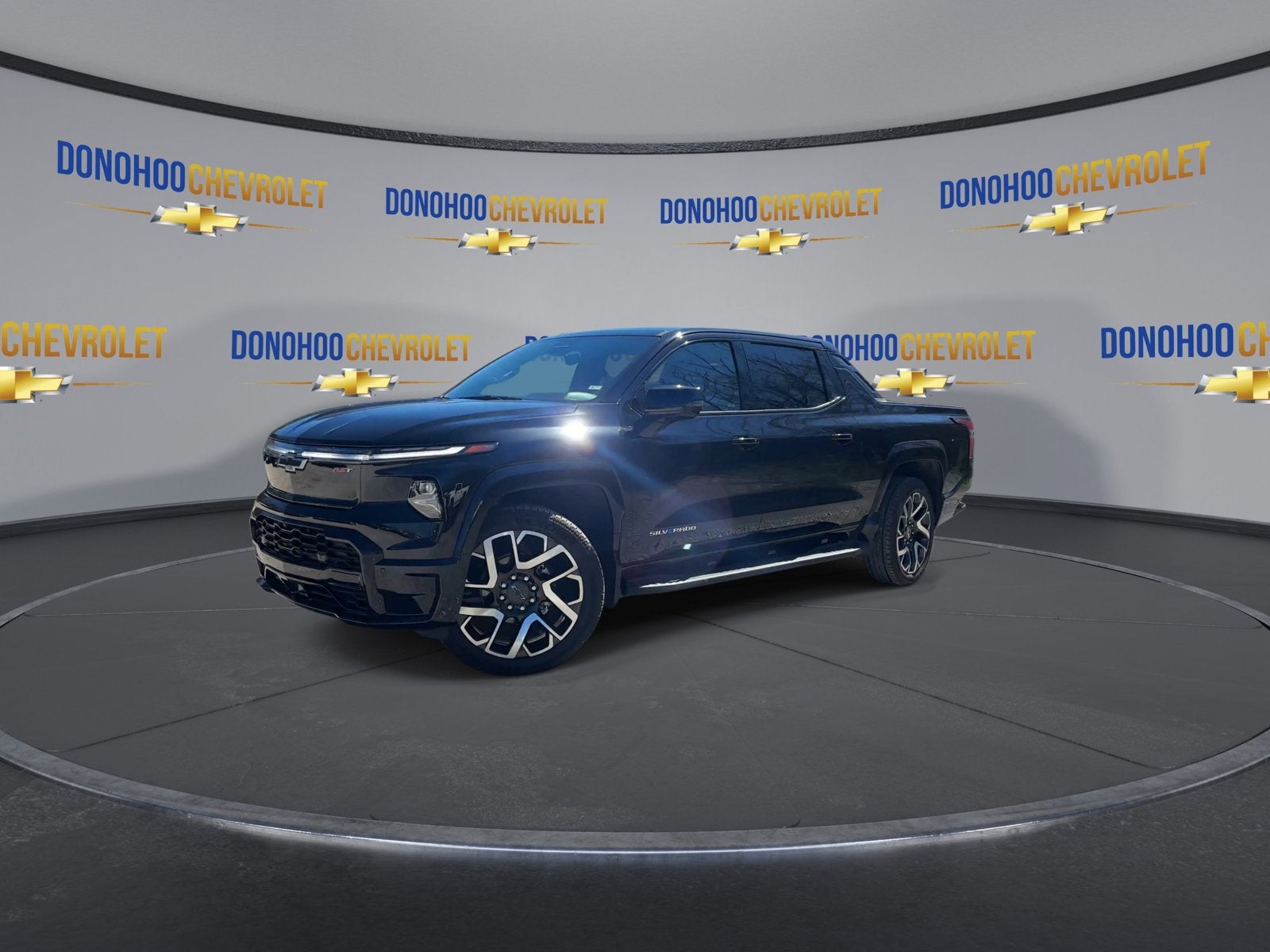 2024 Chevrolet Silverado EV RST